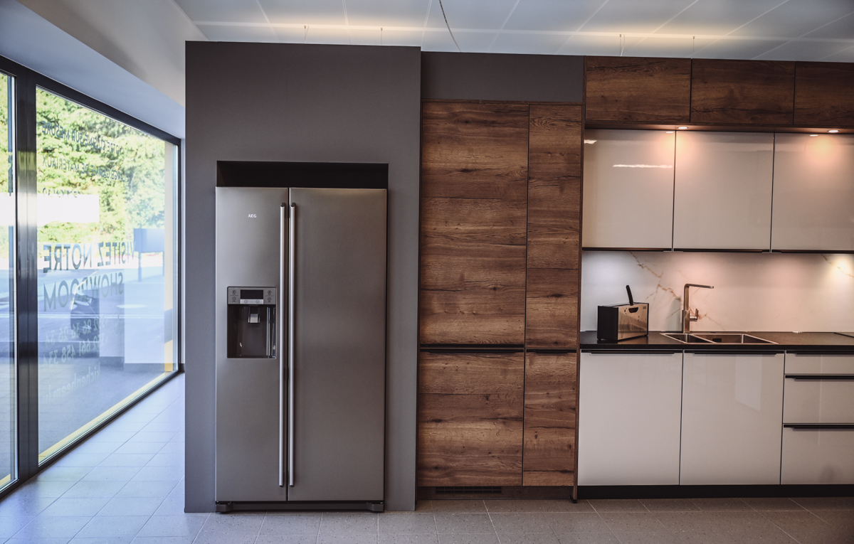 Cuisine classique en bois sur-mesure réalisée par Kichen Heem